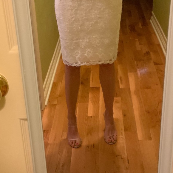 White/Cream bodycon dress - Picture 5 of 5